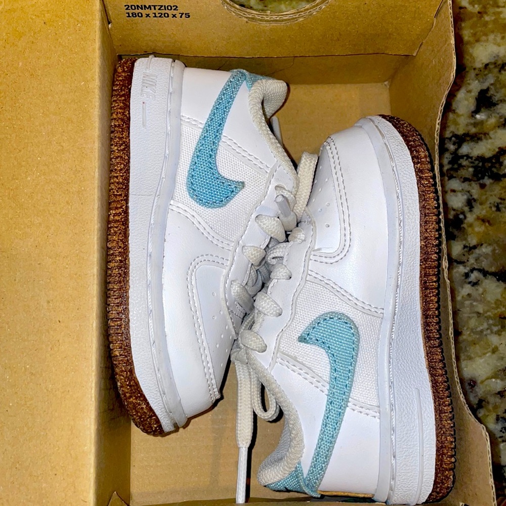 Force 1 toddler Nike size 5